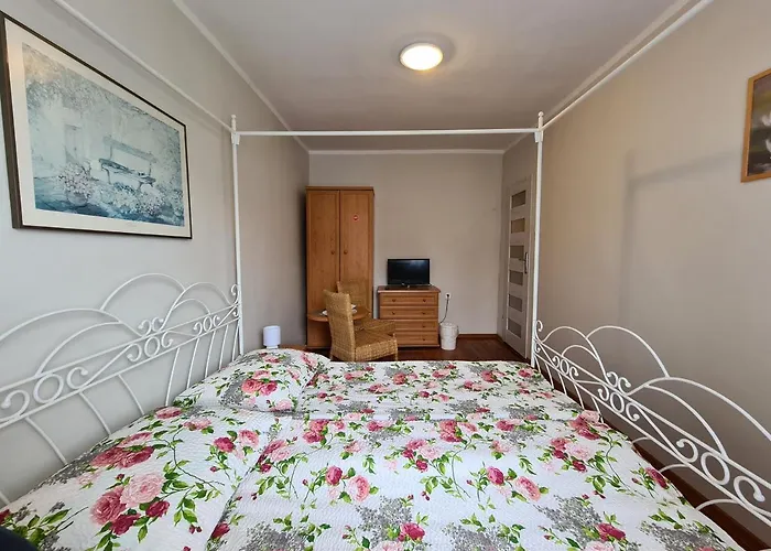 ホームステイ Pokoje Goscinne Orla 4 I