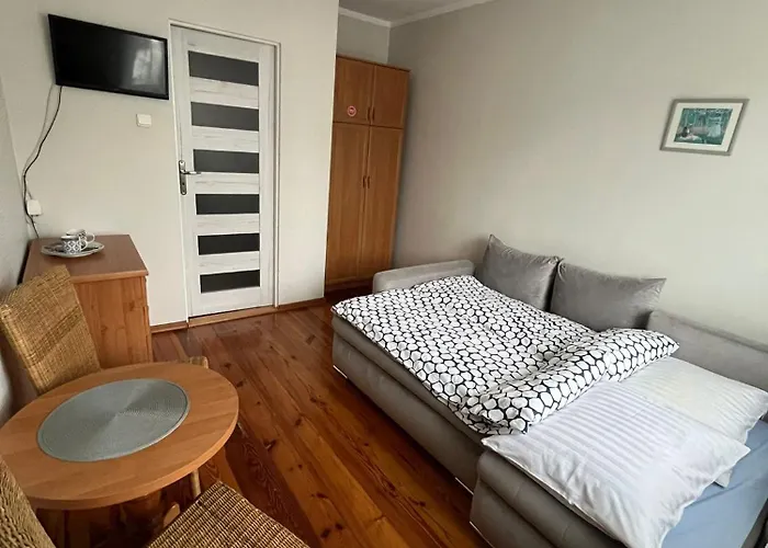 Pokoje Goscinne Orla 4 I * ミエンジズドロイェ